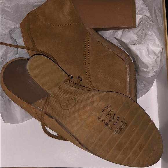 Michael Kors Elliot Bootie - Picture 3 of 3